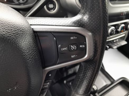 Used 2024 RAM 2500 Tradesman w/ Chrome Appearance Group AWD/4WD image 15