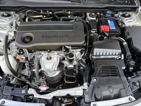 Certified 2025 Honda Civic Sport image 27
