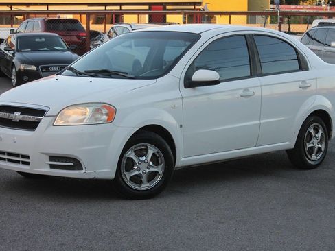 Used 2007 Chevrolet Aveo LS image 4