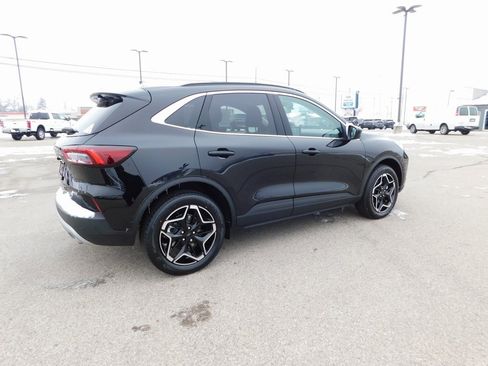 New 2026 Ford Escape Platinum image 3