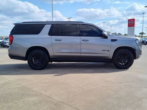 Used 2021 GMC Yukon XL AT4 w/ AT4 Premium Package image 12