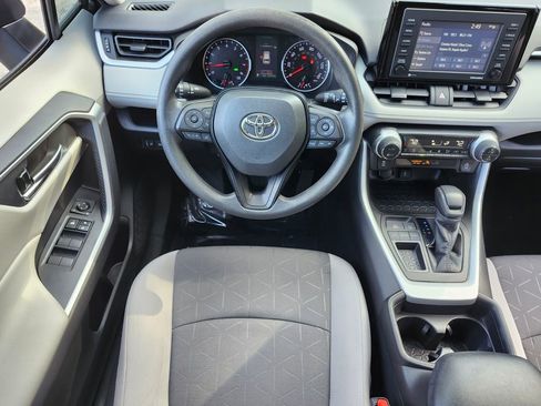 Used 2021 Toyota RAV4 XLE image 8