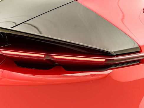 Certified 2025 Ferrari 12Cilindri RWD image 32