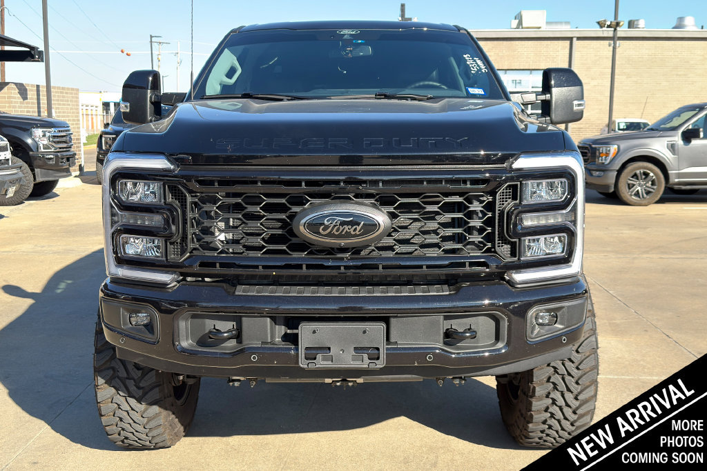Used 2025 Ford F250 Lariat w/ Lariat Ultimate Package AWD/4WD image 2