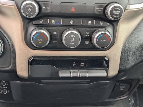Used 2020 RAM 1500 Laramie AWD/4WD image 18