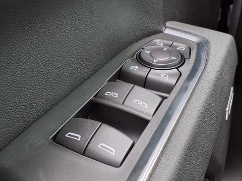 New 2026 GMC Sierra 1500 SLT image 16