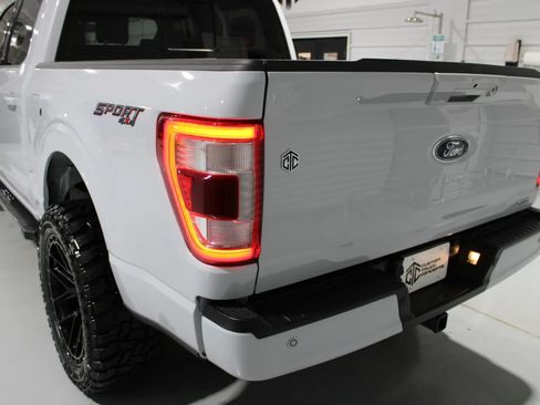 Used 2022 Ford F150 Lariat w/ Equipment Group 502A High AWD/4WD image 11