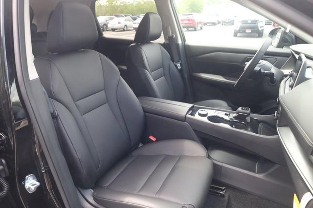 New 2026 Nissan Rogue Dark Armor AWD/4WD image 21
