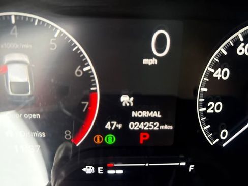 Certified 2025 Honda Civic Sport image 13