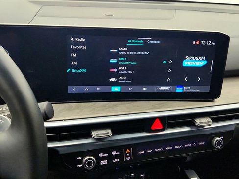 Used 2024 Kia Sorento SX Prestige image 17