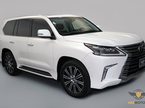 Used 2019 Lexus LX 570 570 image 2