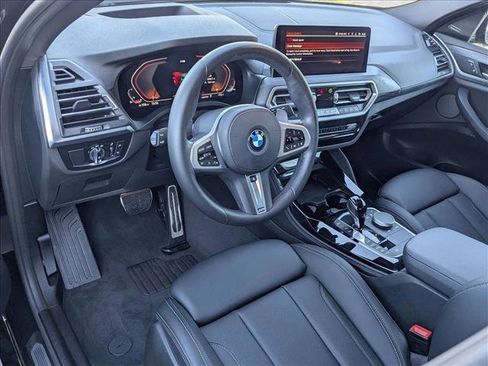 Used 2025 BMW X4 xDrive30i w/ Premium Package image 10