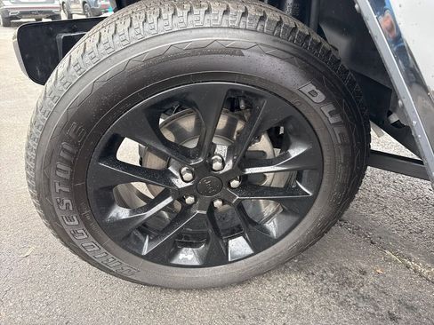 Used 2021 Jeep Wrangler Unlimited Sahara image 10