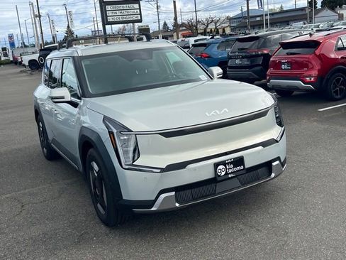 New 2026 Kia EV9 Wind AWD/4WD image 7
