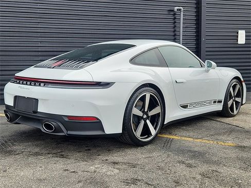 New 2026 Porsche 911 Carrera image 6