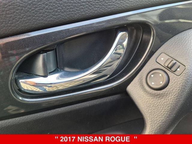 Used 2017 Nissan Rogue S w/ S Appearance Package AWD/4WD image 12