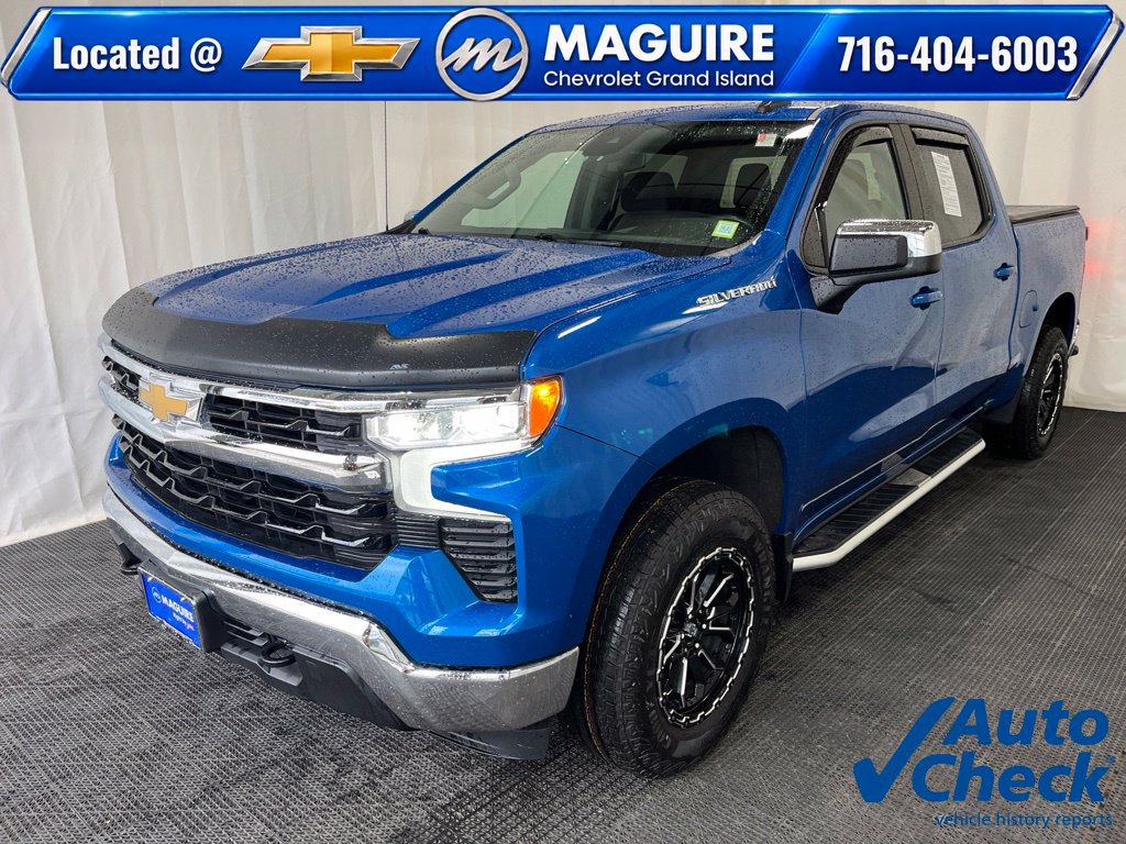 Used 2022 Chevrolet Silverado 1500 LT AWD/4WD image 1