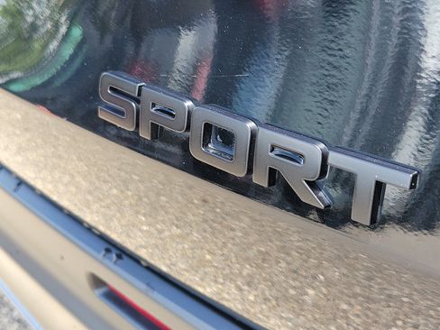 Used 2024 Honda HR-V Sport image 8