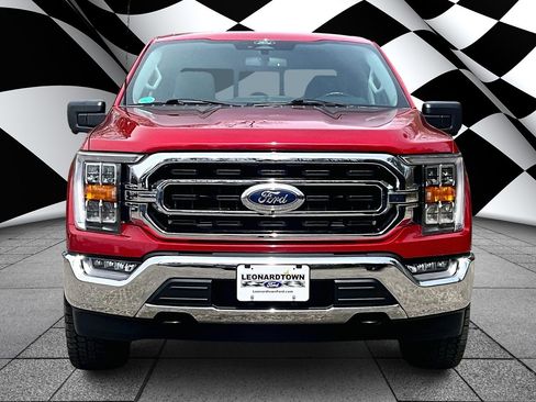 Certified 2022 Ford F150 XLT w/ Equipment Group 302A High image 3