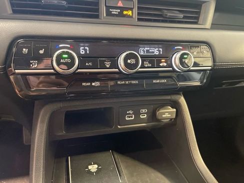 Certified 2023 Honda Pilot Elite image 14