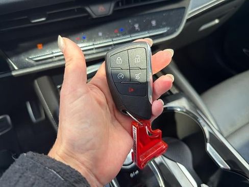 Used 2024 Buick Envision Sport Touring AWD/4WD image 28