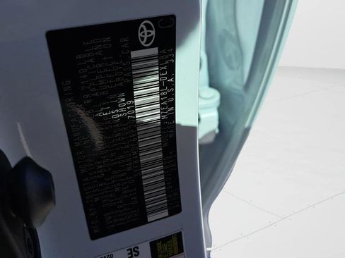 Certified 2024 Toyota Corolla LE image 29