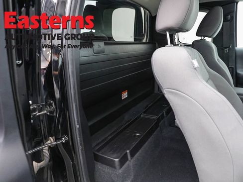 Used 2023 Toyota Tacoma SR AWD/4WD image 23