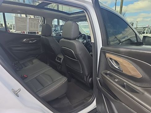 Used 2023 GMC Terrain Denali w/ Denali Premium Package image 20