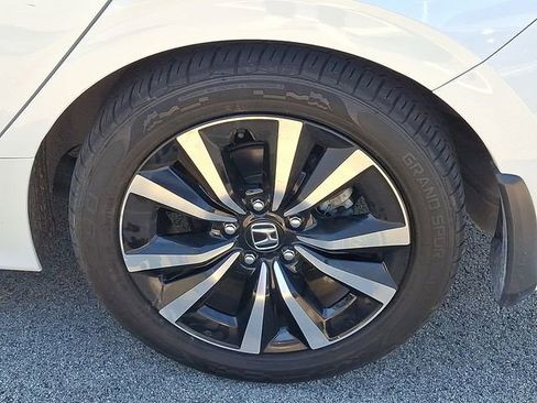 Used 2023 Honda Civic EX-L image 29
