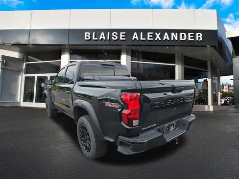 Used 2023 Chevrolet Colorado Trail Boss w/ Advanced Trailering Package AWD/4WD image 7
