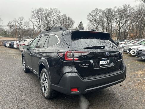 New 2025 Subaru Outback Premium image 6