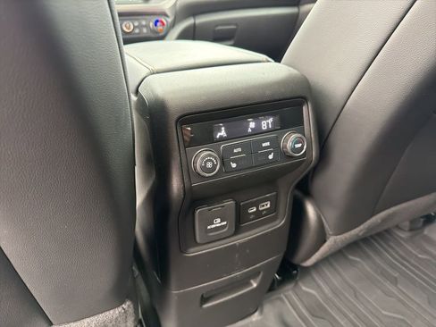 Certified 2022 GMC Acadia AT4 w/ Technology Package image 19