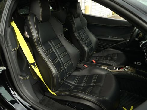 Used 2010 Ferrari 458 Italia Coupe image 13