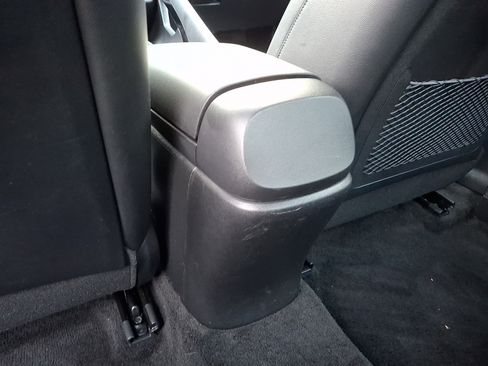 Certified 2023 Hyundai Elantra Limited FWD image 11