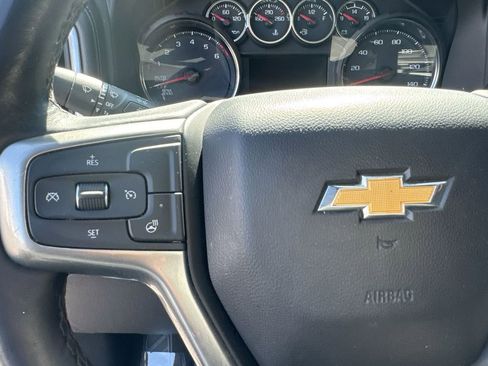 Used 2022 Chevrolet Silverado 1500 LT RWD image 17