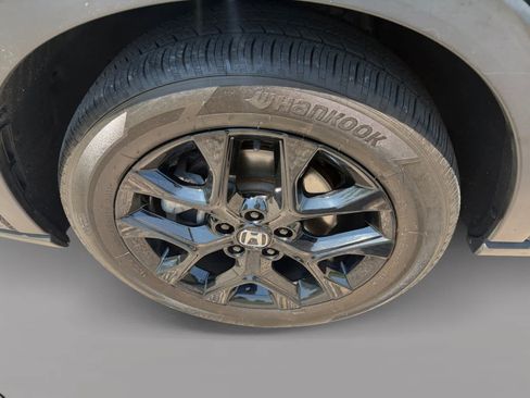 Used 2024 Honda HR-V Sport image 9