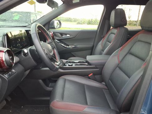 Used 2025 Chevrolet Equinox RS FWD image 25