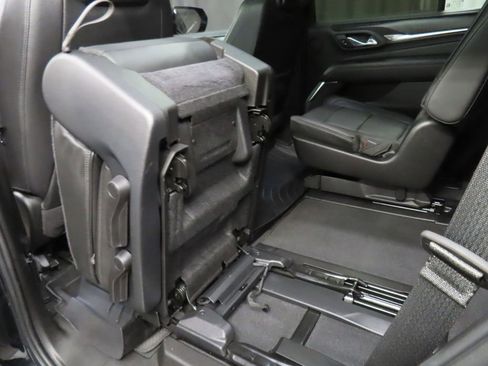 Used 2021 GMC Yukon Denali w/ Denali Premium Package image 68