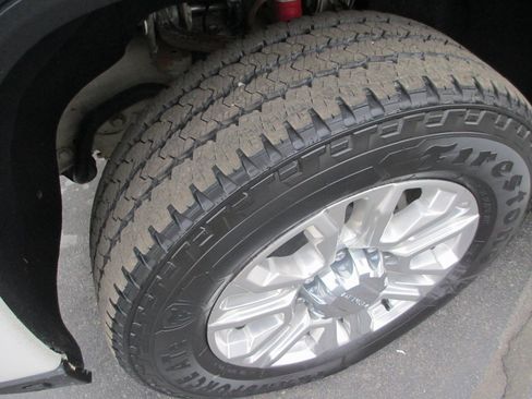 Used 2022 GMC Sierra 3500 Denali w/ Denali Ultimate Package image 12