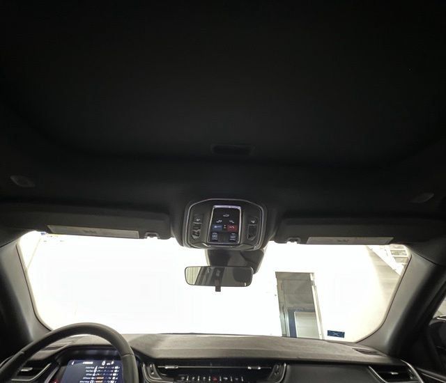 Used 2025 Jeep Grand Cherokee L Altitude RWD image 10
