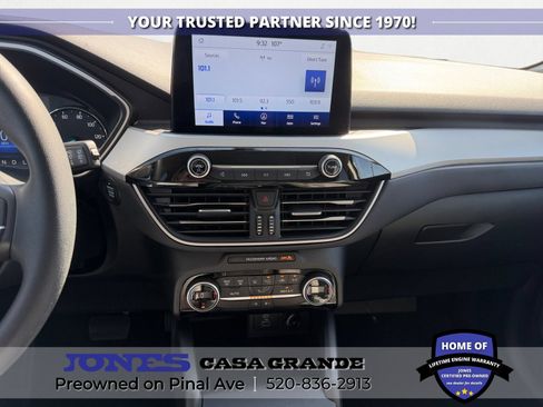 Used 2021 Ford Escape SE FWD image 11