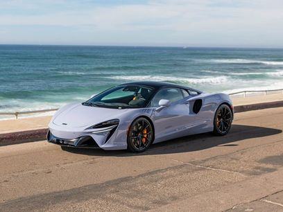 New 2026 McLaren Artura