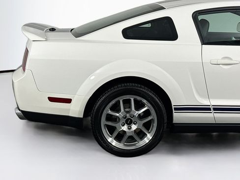 Used 2007 Ford Mustang Shelby GT500 RWD image 40