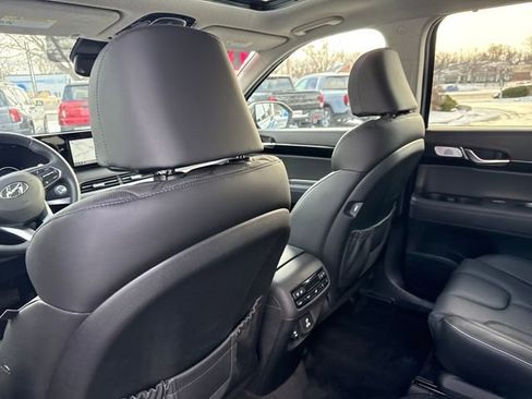 Used 2021 Hyundai Palisade Limited image 22