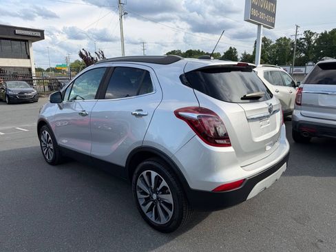Used 2020 Buick Encore Essence FWD image 6