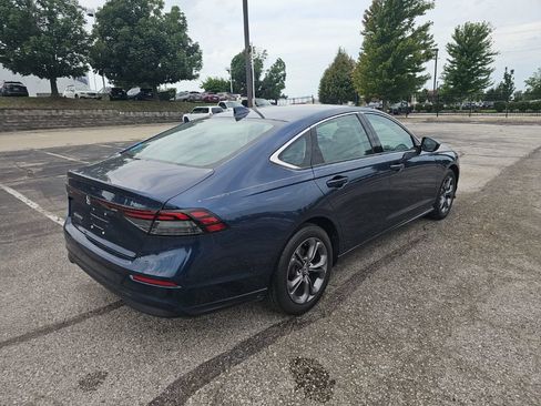 Used 2024 Honda Accord EX image 5