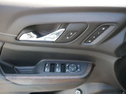 Used 2023 GMC Acadia Denali w/ Denali Ultimate Package AWD/4WD image 16