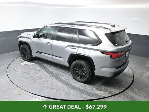 Used 2024 Toyota Sequoia Platinum image 22