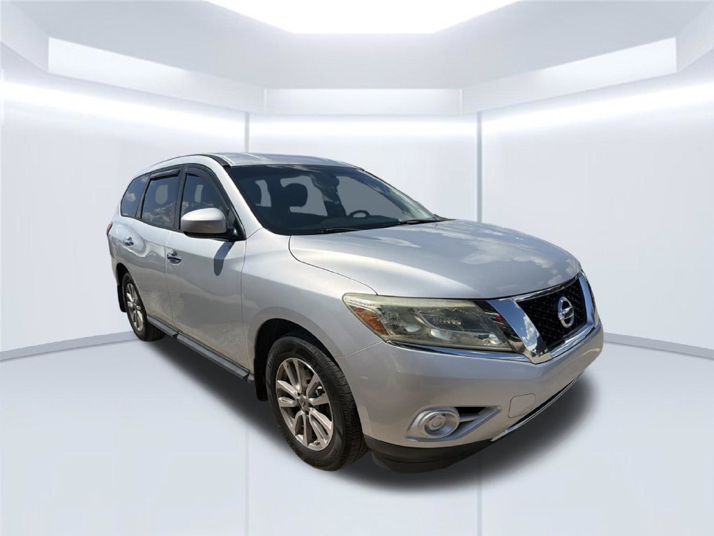 Used 2015 Nissan Pathfinder S FWD image 4