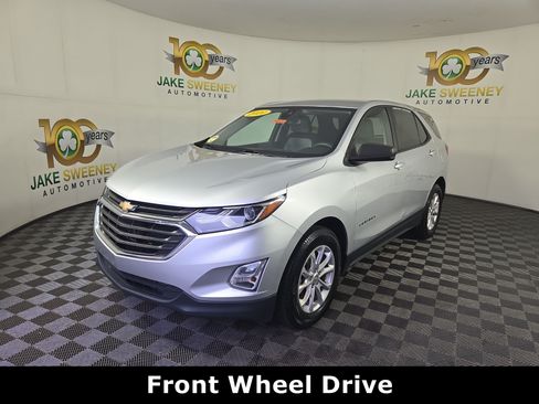 Certified 2020 Chevrolet Equinox LS w/ LS Convenience Package FWD image 3